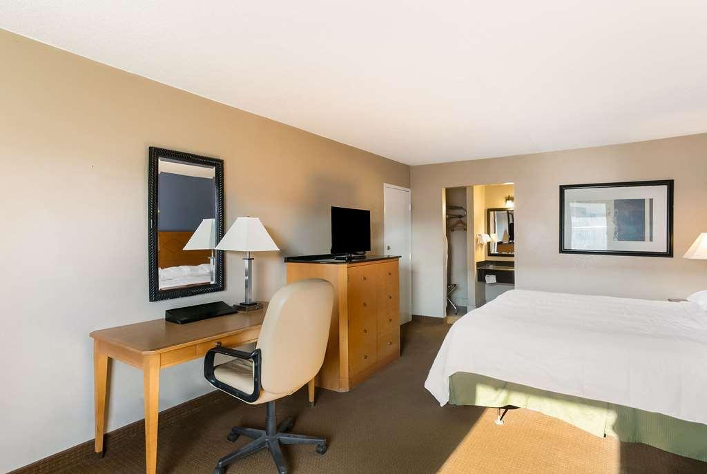 Rodeway Inn Rohrerstown Habitación foto